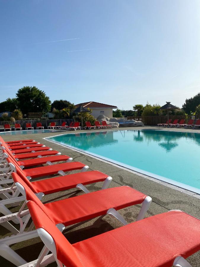 Camping La Riviera Saint-Michel-Chef-Chef Exterior photo